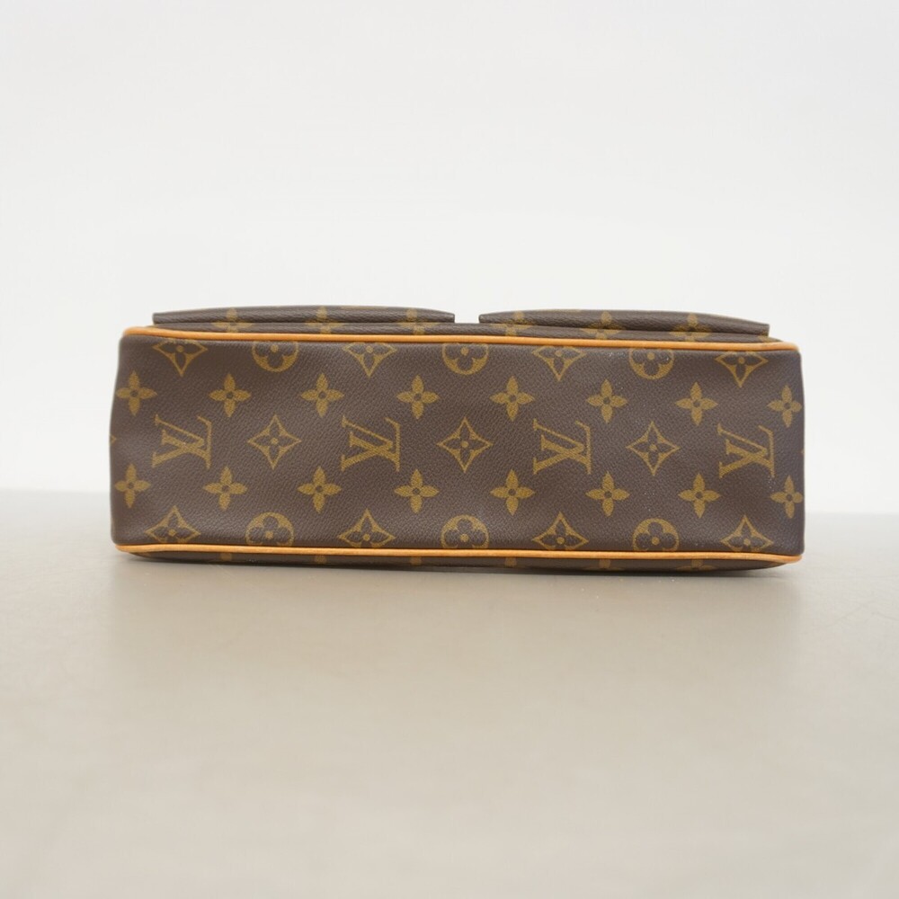 LOUIS VUITTON Brown Monogram Shoulder Bag - Picture 3 of 9